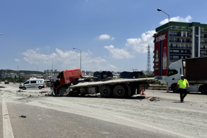 Bursa’da zincirleme kazada acı haber! TIR sürücüsü hayatını kaybetti...