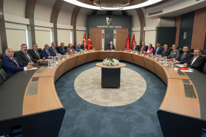 İsim isim saydı: CHP'de yeni ihraç listesi! Özgür Özel hakkında 'istifa' iddiası
