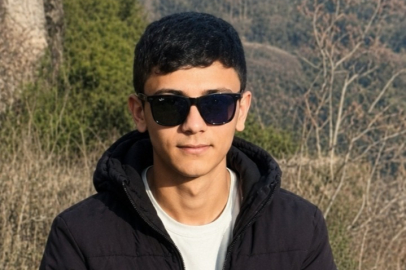 Serinlemek için girdiği şelalede boğuldu