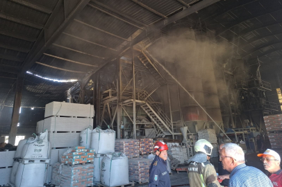 Ankara'da alçı fabrikasında yangın