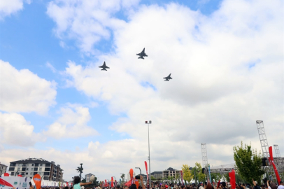 Aksaray Bilim Festivali, F-16 gösterisiyle başladı
