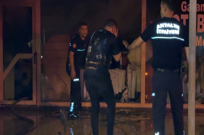 ANTALYA'da İş yerini yanarken görünce gözyaşlarını tutamadı