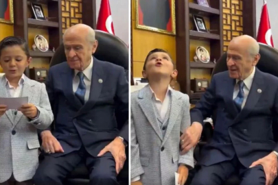 İlkokul öğrencisi, Devlet Bahçeli'ye şiir okuyup uludu