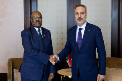Bakan Fidan, Sudanlı mevkidaşı Salem ile bir araya geldi