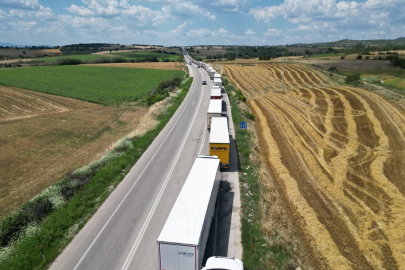 Hamzabeyli Sınır Kapısı’nda 20 kilometre TIR kuyruğu
