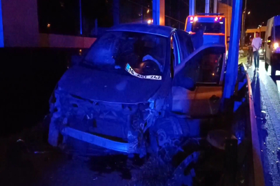 Bursa'da otomobil ile kamyonet çarpıştı: 2 yaralı