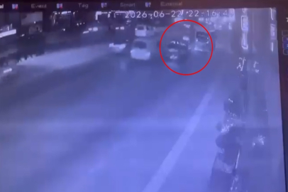 Makas atan sürücü, otomobiliyle motosiklete çarptı: 1 ölü, 1 ağır yaralı