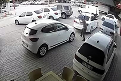 Oto galeriye silahlı saldırı kamerada; çok sayıda araca kurşun isabet etti