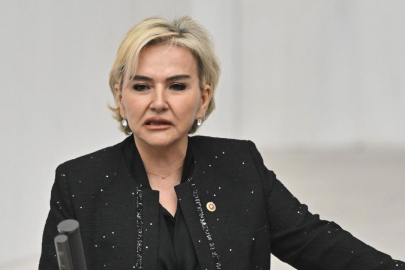 İstanbul Milletvekili Nimet Özdemir, CHP’den istifa ederek AK Parti’ye geçti.