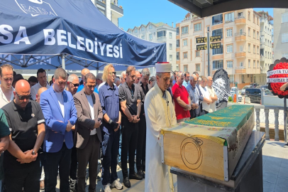 Soner Arıca'nın annesi son yolculuğuna uğurlandı