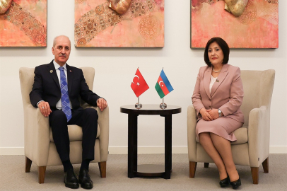 TBMM Başkanı Kurtulmuş, Bakü’de Azerbaycan Milli Meclisi Başkanı Gafarova ile görüştü