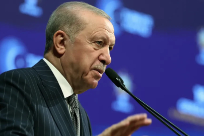 Cumhurbaşkanı Erdoğan'dan sosyal medyayı fenomen gibi kullanan belediye başkanlarına uyarı