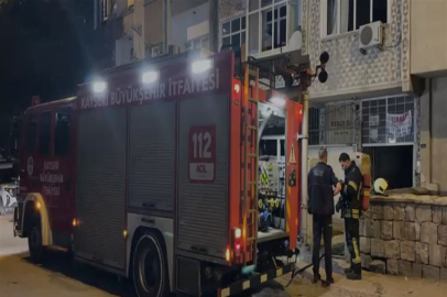 Kayseri'de 4 katlı binada yangın; 4 kişi dumandan etkilendi
