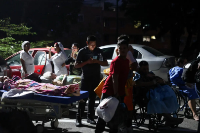 Venezuela'da peş peşe iki büyük deprem: 7,5 ve 7,2... Bölgeden ilk görüntüler geldi