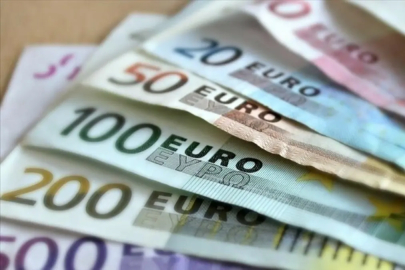 Bir ülke daha Euro'ya geçiyor! Tarih belli oldu