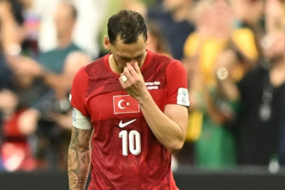 Hakan Çalhanoğlu'ndan paylaşım: Futbol sadece zaferlerden ibaret değil