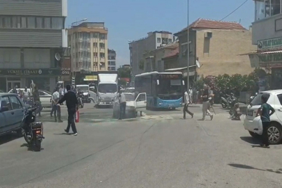 Salihli'de hareket halindeyken alev alan otomobil yandı
