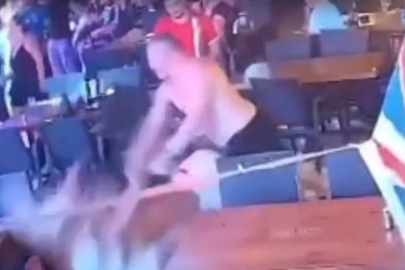 İngiliz turist ortalığı birbirine kattı! Eşini ve çocuklarını darbetti...
