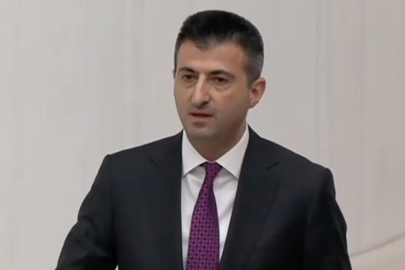 Mehmet Ali Çelebi: Atatürk'ü rakı bardaklarına değil, füzelere yazıyoruz