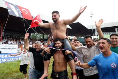 665. Kırkpınar Yağlı Güreşleri finalinde kazanan Erkan Taş oldu