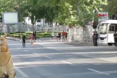 Fransa Cumhurbaşkanı Macron Ankara'da sabah koşusunda