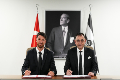 Beşiktaş, Salih Özcan’la 3+1 yıllık sözleşme imzaladı