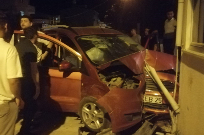 Tekirdağ Kapaklı'da alkollü sürücü bina duvarına çarptı: 2 yaralı