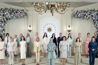 NATO Zirvesi'nde Ajda Pekkan sürprizi: First Lady'ler için sahneye çıktı