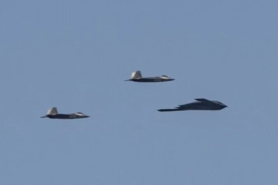 ABD'ye ait F-22 hayalet savaş uçakları İsrail'den ayrıldı