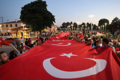 Türkiye tek yürek oldu: 15 Temmuz'un 10. yılında meydanlar doldu