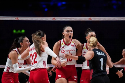 A Milli Kadın Voleybol Takımı, Milletler Ligi'nde yarı finale yükseldi