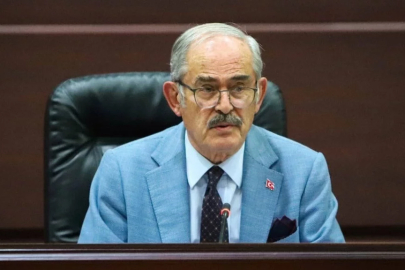 Yılmaz Büyükerşen CHP'den istifa etti