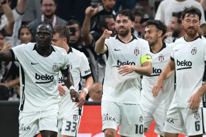 Beşiktaş, Midtjylland'ı tek golle geçti! Siyah-beyazlılar tur avantajını kaptı