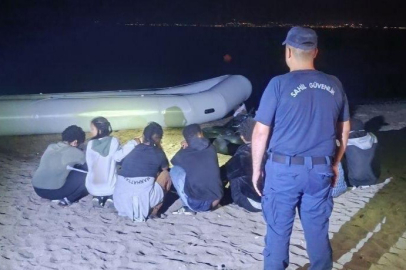 İzmir'de Sahil Güvenlikten çifte operasyon: 31 göçmen yakalandı