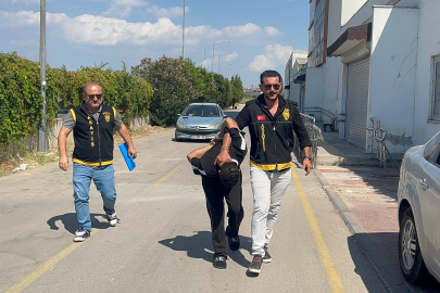 Adana'da 3 kişiyi öldüren katil zanlısı adliyeye sevk edildi