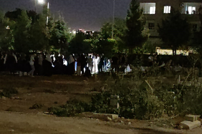 Batman'da mezarlıkta silahlı saldırı: Baba, oğlu ve yeğeni öldü