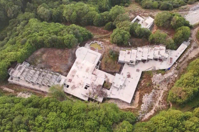 Bolu'da Grand Kartal Otel sahibine ait lüks otel inşaatındaki kaçak yapı yıkıldı