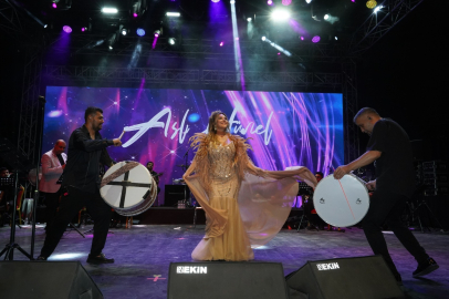 Aslı Hünel’den Açıkhava’da müzik ziyafeti