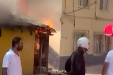 Yangına vatandaş müdahalesi kamerada