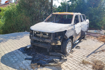 Eşinin açtığı boşanma davası sonrası villasını ve aracını ateşe veren mimar hayatını kaybetti