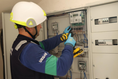 Uedaş, elektrik şebekesini akıllı sayaçlarla dönüştürüyor