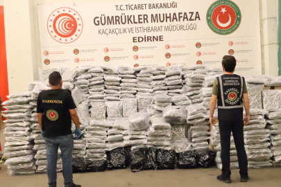 Zehir tacirlerine darbe: 810 kilogram esrar cinsi uyuşturucu madde ele geçirildi