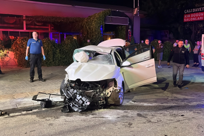 Bursa'da otomobil ile jip çarpıştı: 2 güvenlik görevlisi hayatını kaybetti