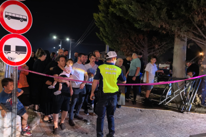 Kontrolden çıkan araç beton direğe çarptı: Sürücü sıkıştı