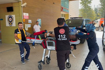 İnegöl’de korkutan kaza: Fenalaşan sürücü park halindeki kamyona çarptı