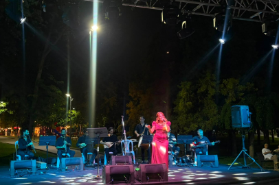Kültürpark’ta zafer türküleri