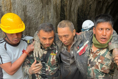 Nepal’de sel felaketinden 11 gün sonra mucize kurtuluş