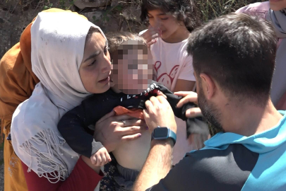 Kaybolan çocuğuna kavuşan anne sevinçten bayıldı