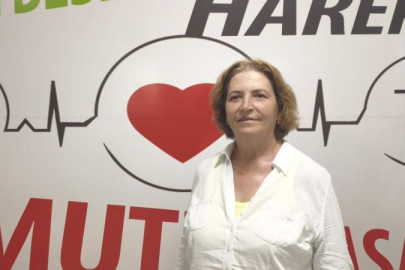 Düğünde giymek istediği kırmızı etek üzerine olmayınca azmedip 25 kilo verdi