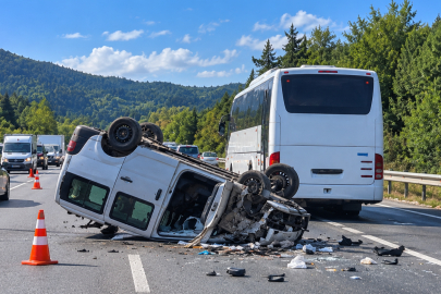 Bolu’da otoyoldaki feci kazadan acı haber: Üniversite öğrencisi yaşamını yitirdi